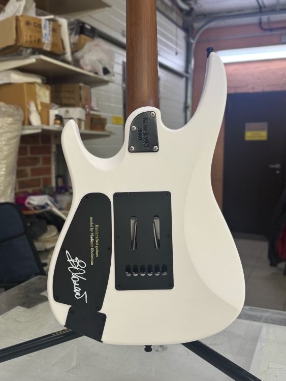Suncaster White